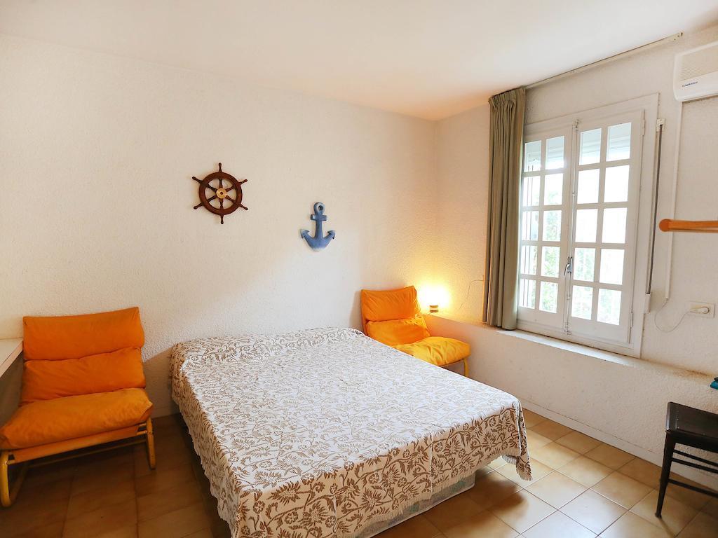 Holiday Home Cornelia Pucho By Interhome Cambrils Room photo